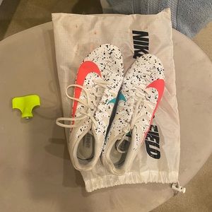 great condition track spikes. (womens)